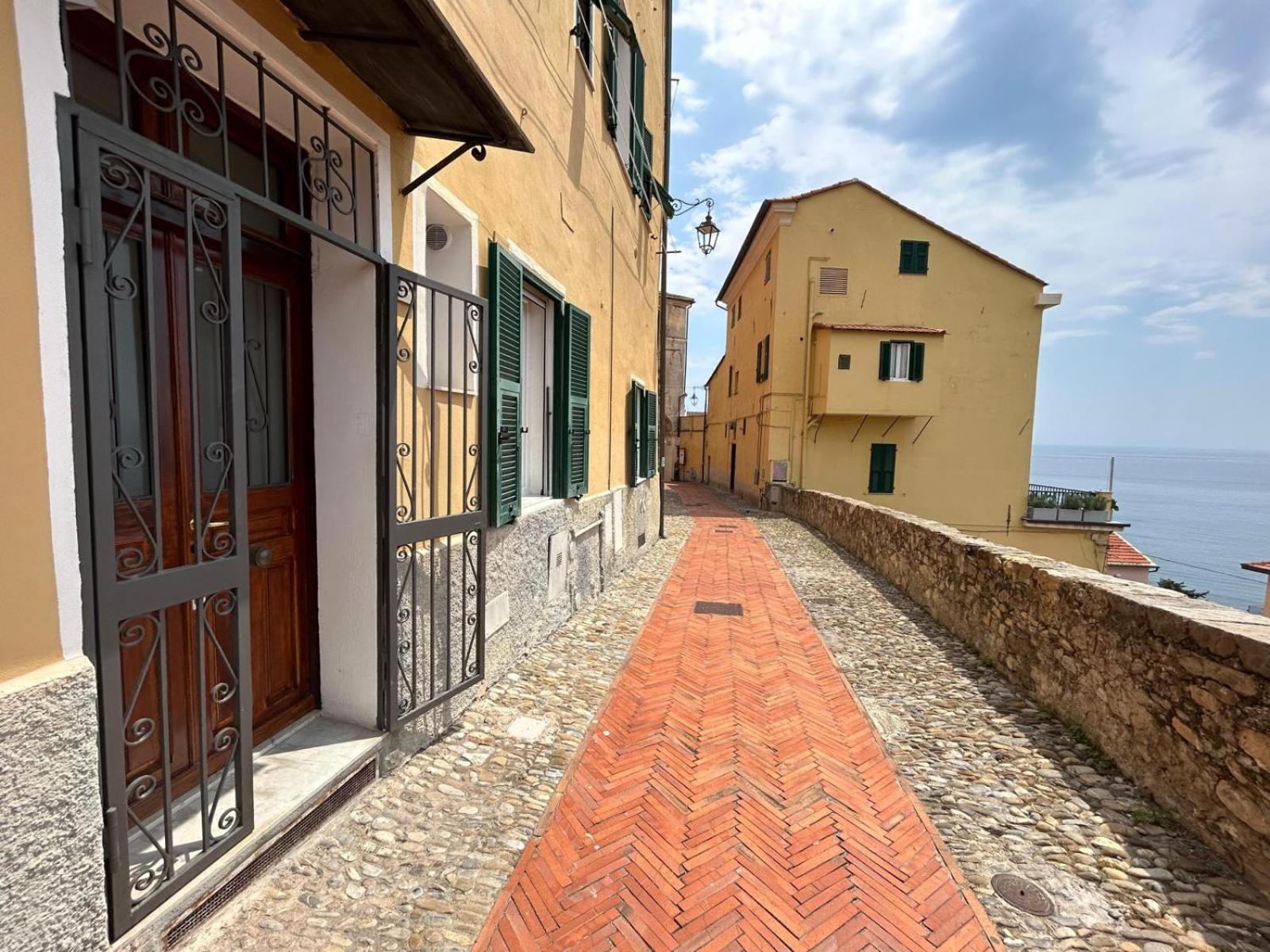 Casa Vacanze Merletto Империа Екстериор снимка